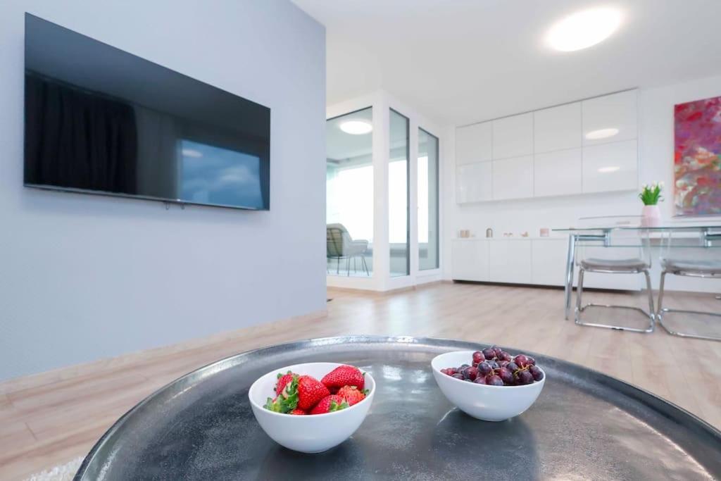 Danubius One - Spacious Apartment W Free Parking Bratislava Ngoại thất bức ảnh